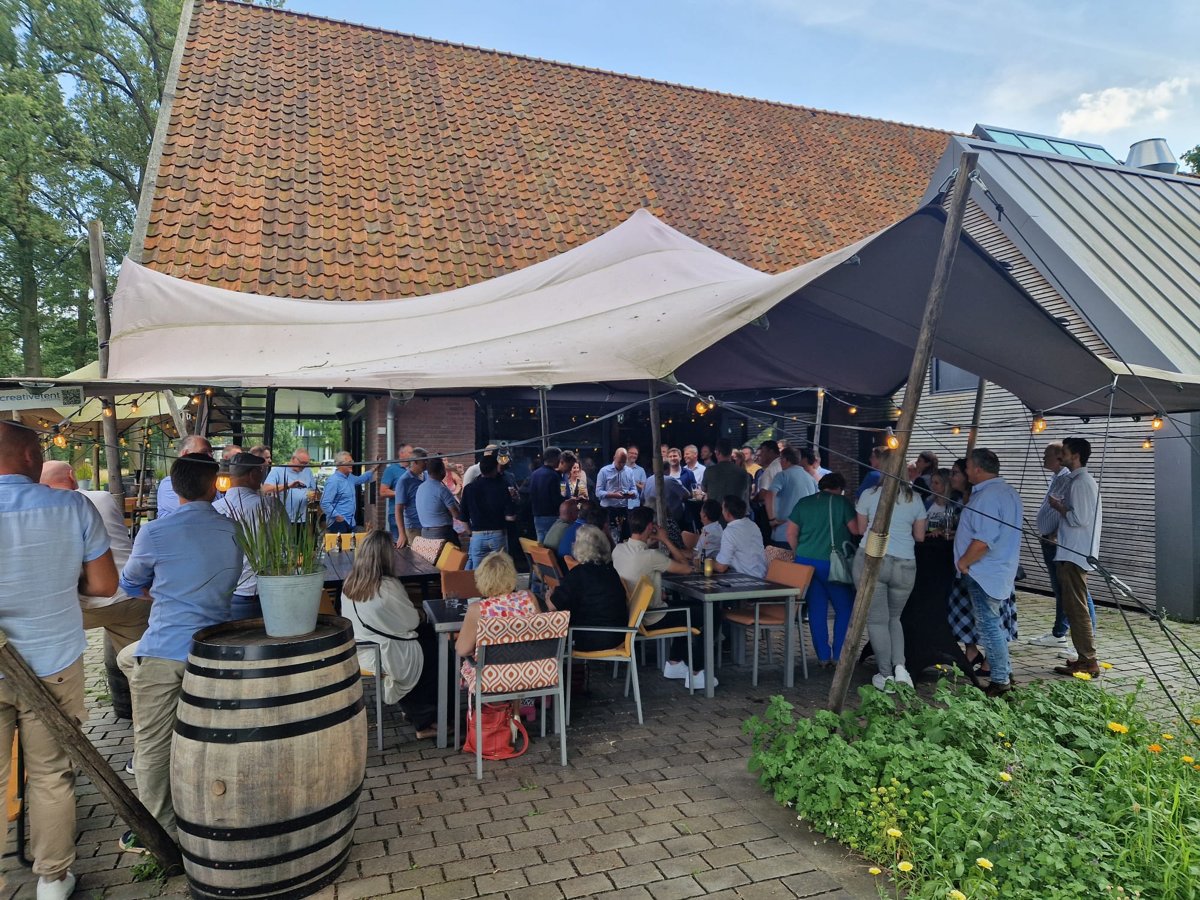 Geslaagde en sfeervolle BIT zomerbarbecue